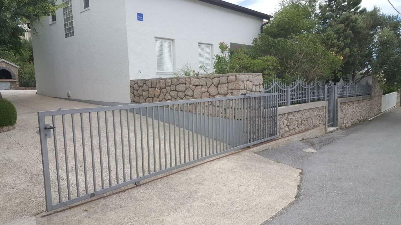 Apartman Zahira Karlobag Kültér fotó